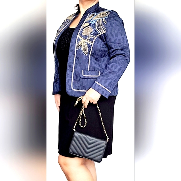 Alfred Dunner Women's Business/Office Blazer Embroidered/Beaded Crinkle Blue 12P - Picture 1 of 16